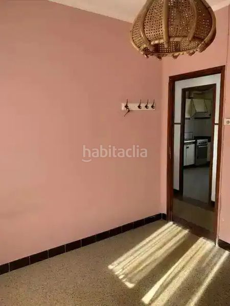 Foto 3a828207-5c32-4ec3-9521-fee5191b545c. Casa amb calefacció aparcament a Zona Fernández Labreda Pontevedra
