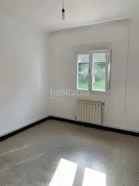 Foto 44195577-d07c-4652-b140-6ce9fa5a9711. Casa amb calefacció aparcament a Zona Fernández Labreda Pontevedra