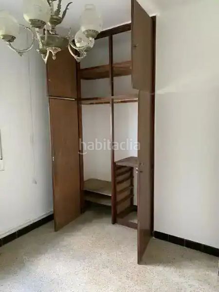 Foto 4b876360-6f15-4d12-b31d-61d031e8d523. Casa amb calefacció aparcament a Zona Fernández Labreda Pontevedra