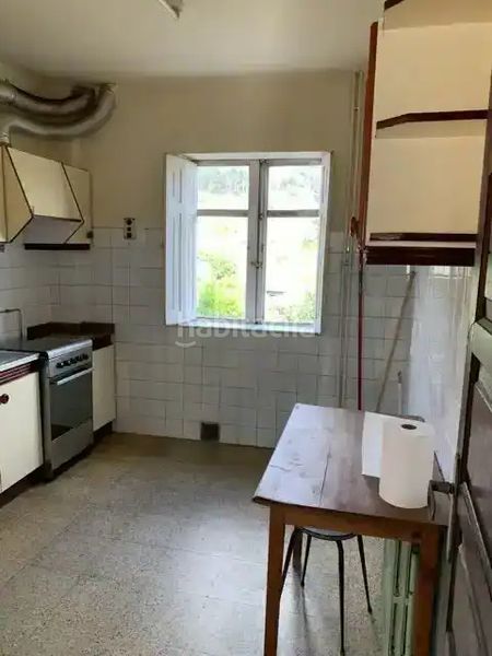 Foto 539c6ff6-1a9f-4df0-87b5-93481e397117. Casa amb calefacció aparcament a Zona Fernández Labreda Pontevedra