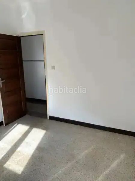 Foto 5d95c17f-762e-4075-aad2-fe3649f15371. Casa amb calefacció aparcament a Zona Fernández Labreda Pontevedra