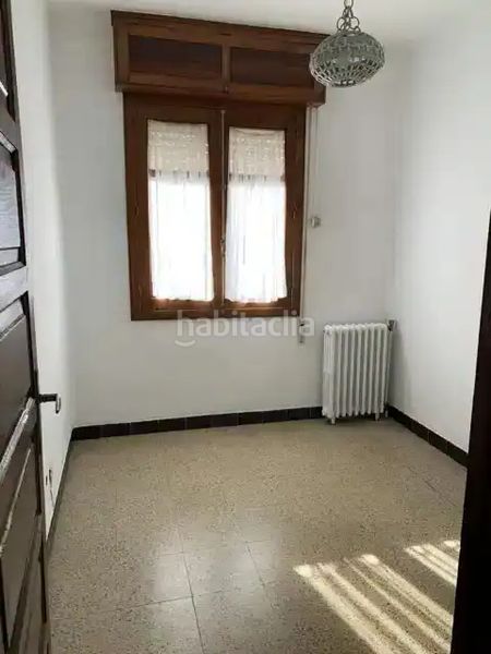 Foto 6182b081-d74f-4923-85d5-31a71c224129. Casa amb calefacció aparcament a Zona Fernández Labreda Pontevedra