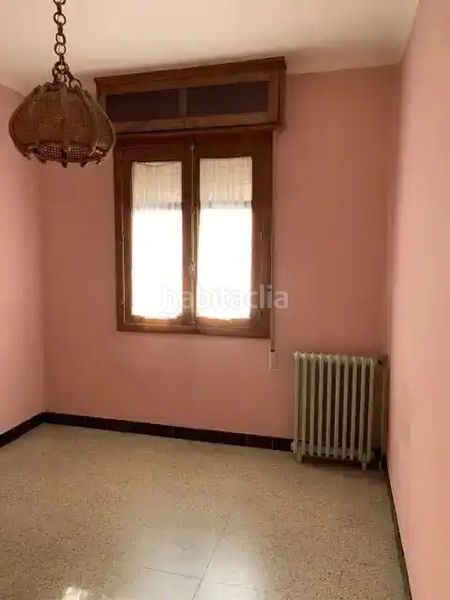 Foto 62e4e263-da2f-424d-9048-d71ef330a7f4. Casa amb calefacció aparcament a Zona Fernández Labreda Pontevedra