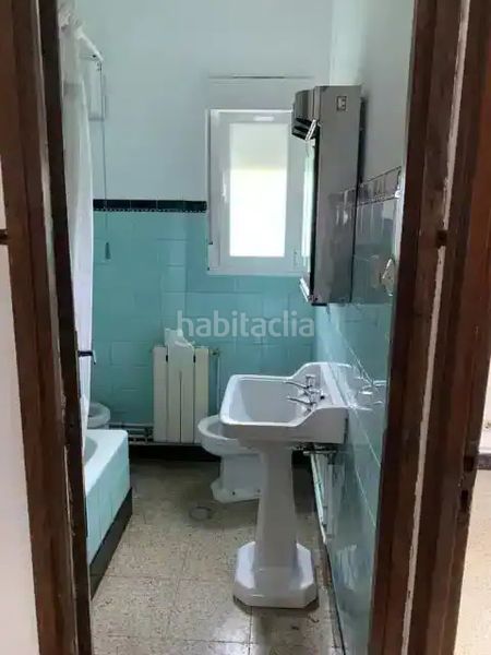 Foto 69f78ef5-5a69-4309-835d-0efe902c7a01. Casa amb calefacció aparcament a Zona Fernández Labreda Pontevedra