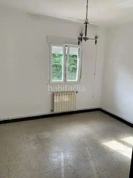 Foto 70fe0b3f-3f39-4188-8fb3-5628eaf4ecd2. Casa amb calefacció aparcament a Zona Fernández Labreda Pontevedra