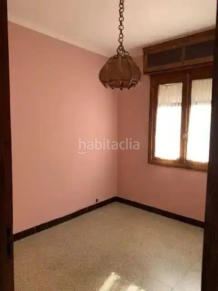 Foto 8016096d-f345-42da-a9e1-1849f5d6f8fb. Casa amb calefacció aparcament a Zona Fernández Labreda Pontevedra