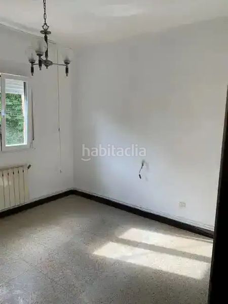 Foto c3ae4585-4aa6-40ce-9941-828c15264837. Casa amb calefacció aparcament a Zona Fernández Labreda Pontevedra