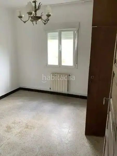 Foto feb5358a-2783-4a7e-8cf9-d8220dc16c4e. Casa amb calefacció aparcament a Zona Fernández Labreda Pontevedra