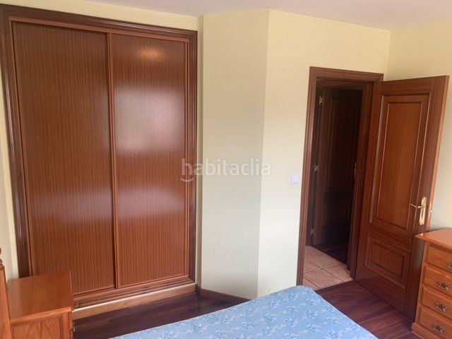 Foto 1b277768-9cd3-4b8d-9ab7-b4d8a9179a7f. Apartament amb aparcament a Marín