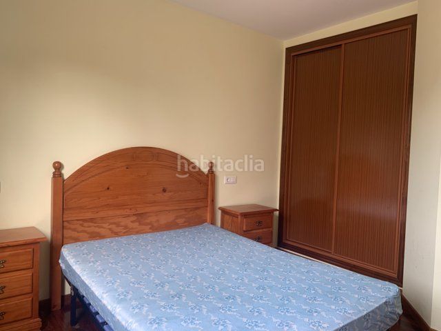 Foto 33071bbd-7b1b-491b-960c-9ab7b08bdd66. Apartament amb aparcament a Marín
