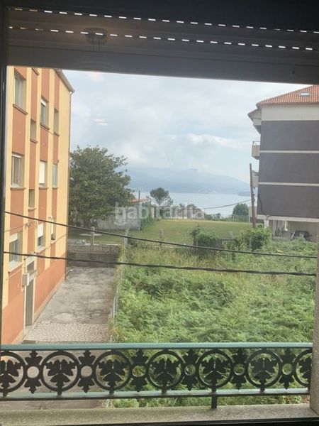 Foto 3d834aa2-5ce5-48a7-b5e2-575eb929c150. Apartament amb aparcament a Marín