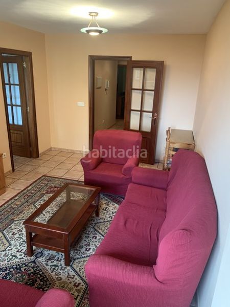 Foto 473d30dd-5aec-48c7-8d46-990d14b20591. Apartament amb aparcament a Marín