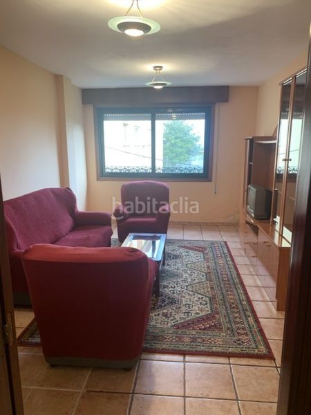 Foto 4e1b7a93-07ae-484c-a07f-16b1c9661bcd. Apartament amb aparcament a Marín