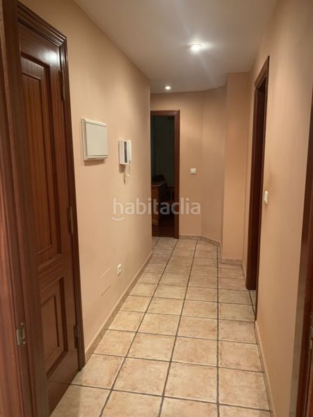 Foto 6d022cbe-2e2f-4429-aafc-0339a2b384ed. Apartament amb aparcament a Marín