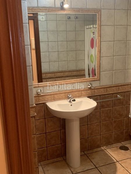 Foto f3386b39-1301-4152-8a26-f5fe198031c8. Apartament amb aparcament a Marín
