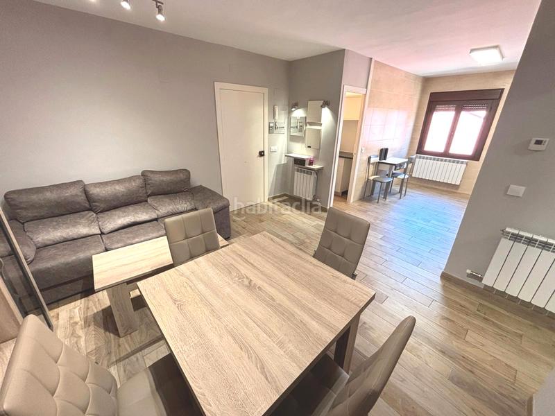 Foto 5309f256-8585-4b53-ab18-30a88706254a. Piso  calle almacellas en Binéfar