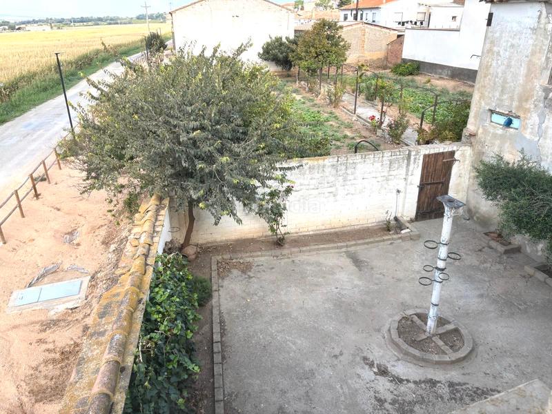 Foto a55dbb6c-f0c7-4d77-a0a8-280112a42b6e. Masia a avenida la paz 17 a Binaced