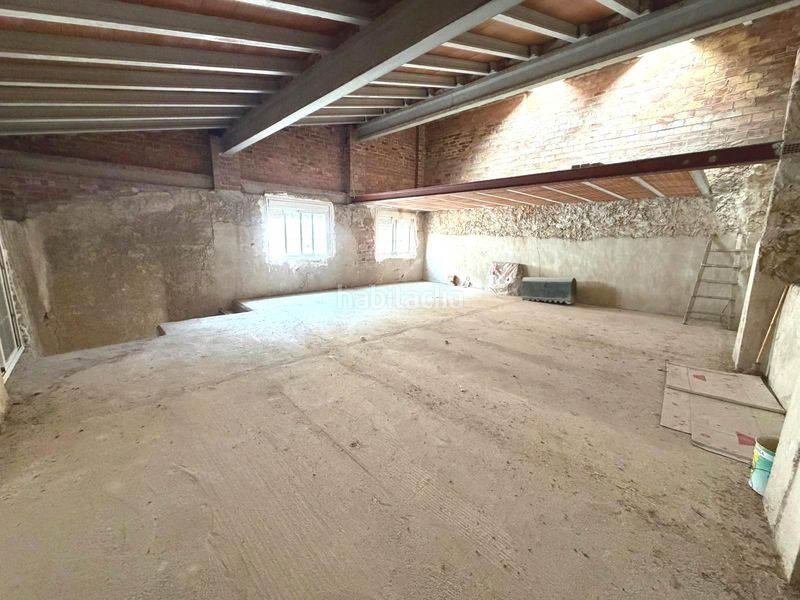 Foto 9c39cf8d-c825-4f64-a920-2a520fb6c873. Masia a avenida general coll 7 a Alcampell