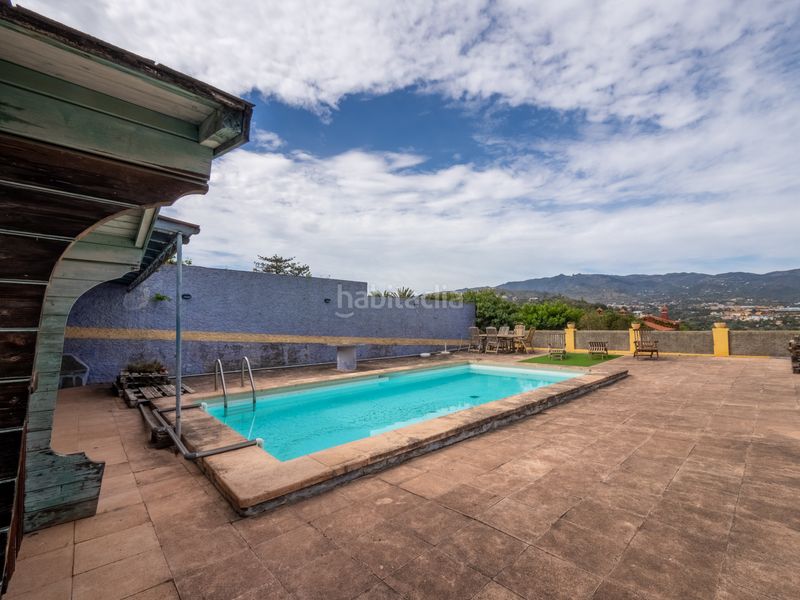 Foto 2b2e6ea4-c15e-4f5e-a1fb-74831acf43d7. Xalet amb xemeneia aparcament piscina a Monte Lentiscal - Las Meleguinas Santa Brígida
