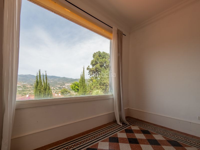 Foto c356bd1b-76b4-43e4-a178-758022337f35. Xalet amb xemeneia aparcament piscina a Monte Lentiscal - Las Meleguinas Santa Brígida