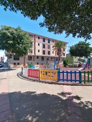 Piso  Calle harimaguada. Se vende piso con patio en uso privativo y plaza de garaje en sa
