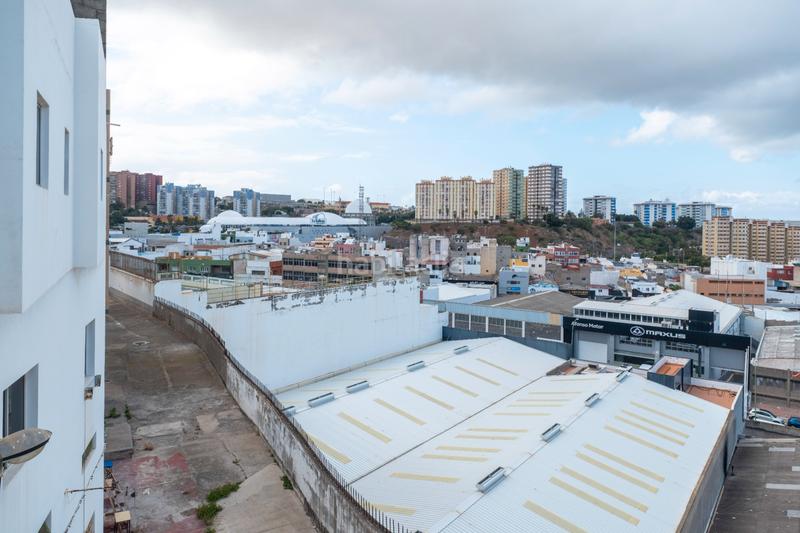 Foto 5d8217f5-adf2-4935-a8ba-e0354082e010. Reihenhaus in Miller Palmas de Gran Canaria (Las)