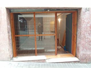Local Comercial a El Poble Sec - Parc de Montju�c. Local a pie de calle en la calle salv�, en el barrio de poble-se