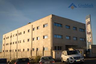 Gebude  Ra da repblica checa. Edificio de oficinas en parque empresarial costa vella, santiago