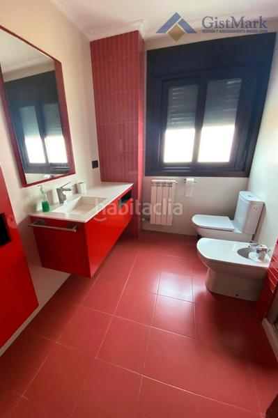 Foto 263a6054-b173-4ec7-9488-2204df503603. Chalet with heating parking in Baiona