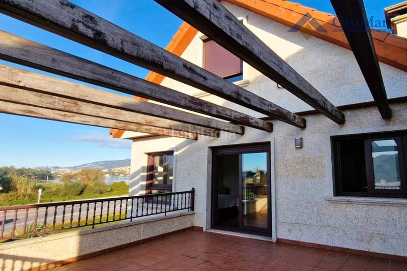 Foto 4b5bac9e-03d7-4b77-9df0-9c88f53075c7. Chalet with heating parking in Baiona
