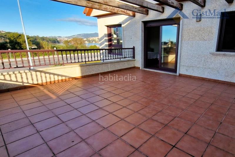 Foto 8d60dcaf-3db5-4862-9650-cdba13aee17c. Chalet with heating parking in Baiona