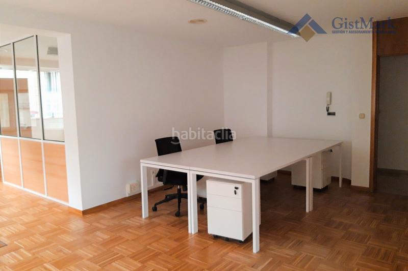 Foto 501073db-d081-4ad7-b90c-17ef103113b1. Alquiler oficina  en centro financiero y comercial en Vigo