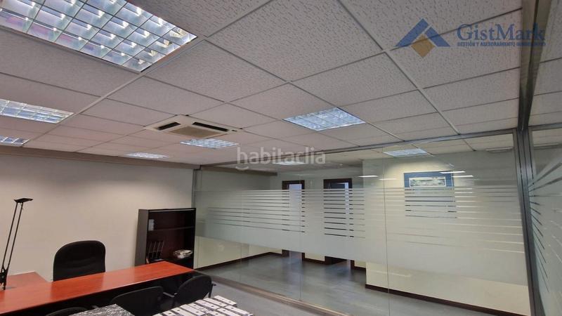 Foto bdf96f35-a051-49d5-b547-3c0a6f55dfc9. Lloguer nau industrial a avenida de peinador 11 a Mos