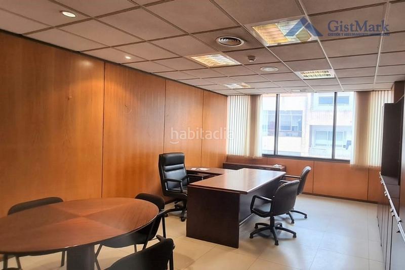 Foto d50e31b7-43f0-4379-848f-ba01bf8158db. Alquiler oficina en rúa do brasil 56 gran oficina de 723m² en calle brasil en Vigo