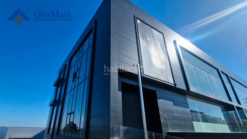 Foto 0241ff4a-bc3f-4096-8dc3-5b1a495bb160. Rent office space in avenida de peinador 60 in Mos