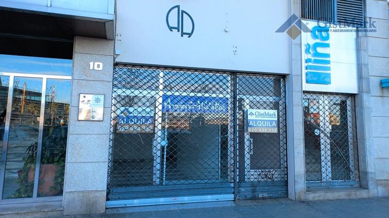 Foto a454f121-226a-4301-add4-16a667139d23. Alquiler local comercial en rúa cánovas del castillo 10 local comercial junto al centro comercial a laxe en Vigo