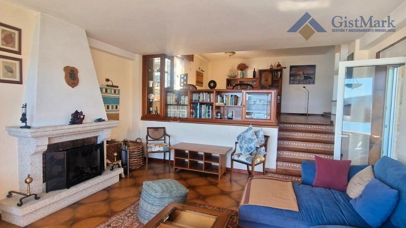 Foto f52bda8f-cbae-4369-8204-ab02a9203460. Chalet with fireplace heating parking in San Pedro da Ramallosa Nigrán