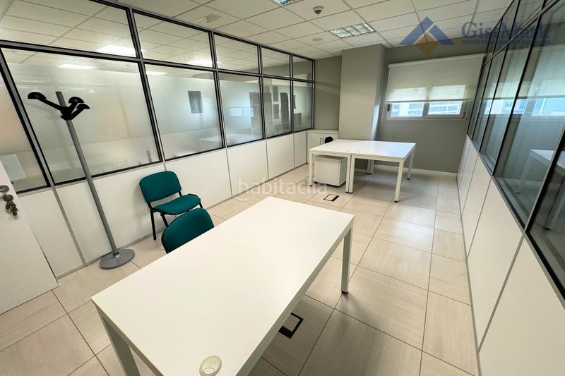 Foto 253e5844-de92-48f9-a926-cc595a74794b. Edifici a San Lázaro - Meixonfrío Santiago de Compostela