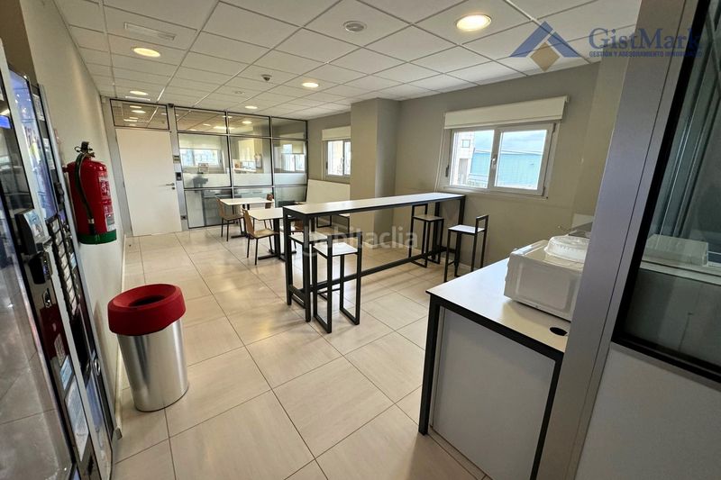 Foto 35f7e5a2-26fe-4718-ad48-cfc9cc7979f1. Edifici a San Lázaro - Meixonfrío Santiago de Compostela