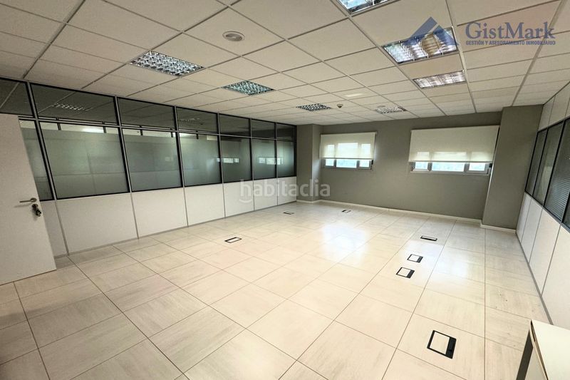 Foto 59cfc337-c99b-40ef-8be3-12687d29081f. Edifici a San Lázaro - Meixonfrío Santiago de Compostela