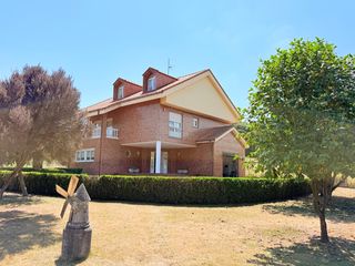 Casa  Solís - cs alvares. Exclusiva casa independiente con finca en solís, corvera de astu