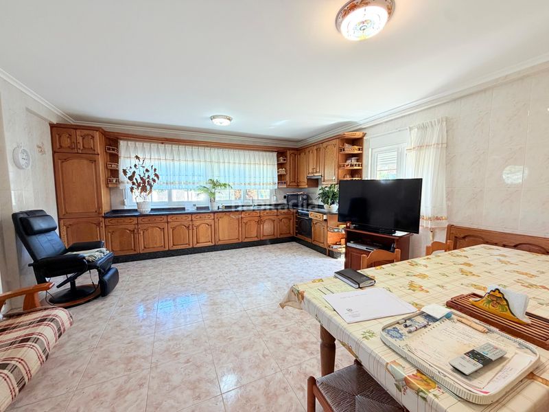 Foto ac4e1b61-d897-40a1-9f67-d4a0272ad45a. Casa amb calefacció aparcament a La Magdalena Avilés