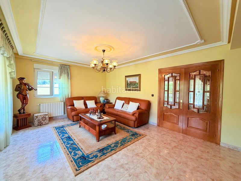 Foto d2e0e4de-deb3-4125-b229-28909d8da75e. Casa amb calefacció aparcament a La Magdalena Avilés