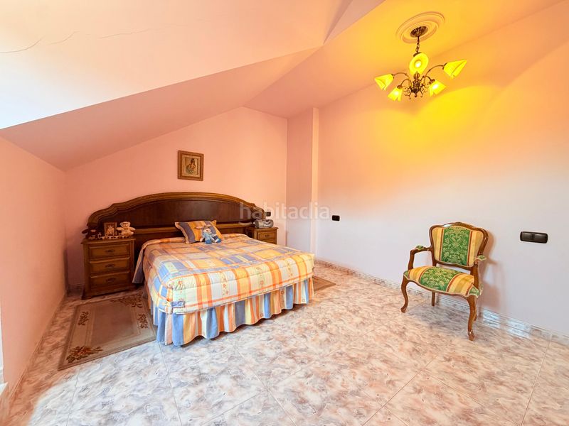 Foto d4ddd8b7-21a2-4f80-a423-68d3884b917f. Casa amb calefacció aparcament a La Magdalena Avilés