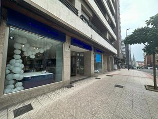 Local Comercial  Avilés - la cámara. Amplísimo local instalado en calle la cámara