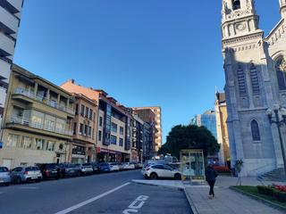 Piso  Avils - calle la cmara. Piso a estrenar de dos habitaciones y garaje en el corazn de av