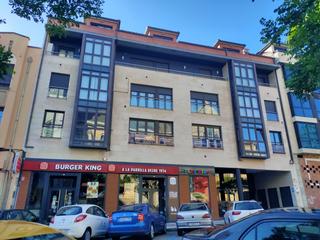 Etagenwohnung  Avils - calle  la cmara. Piso de 2 dormitorios, 2 baos y garaje en el centro de avils