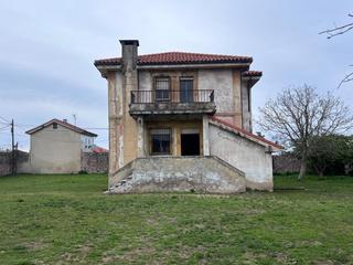 Casa  Avilés - lg caliero,el. Casa independiente con amplia finca en zona heros avilés
