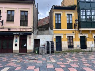 Terreny residencial  Avilés - plaza del carbayo. Solar edificable en el casco histórico de avilés, junto a la igl