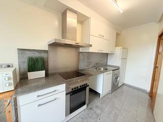 Etagenwohnung  Piedras blancas - cl xabucu. Piso de 2 habitaciones con terraza y garaje en piedras blancas